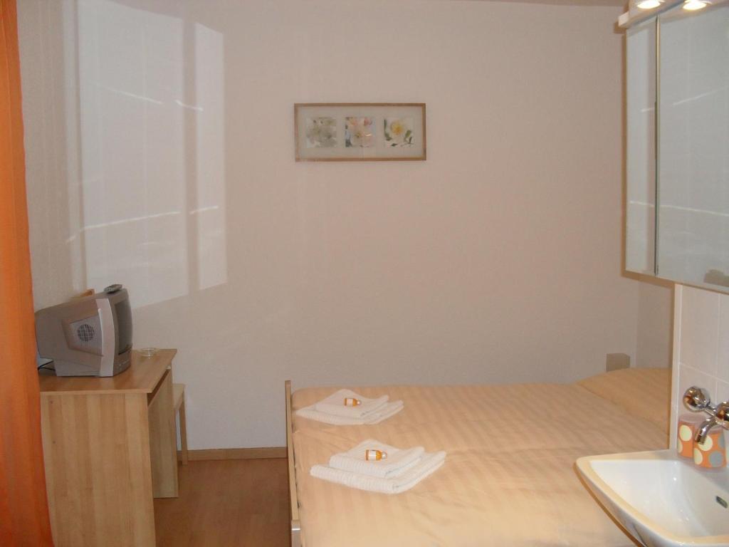 Hotel Edelweiss Flurlingen 객실 사진